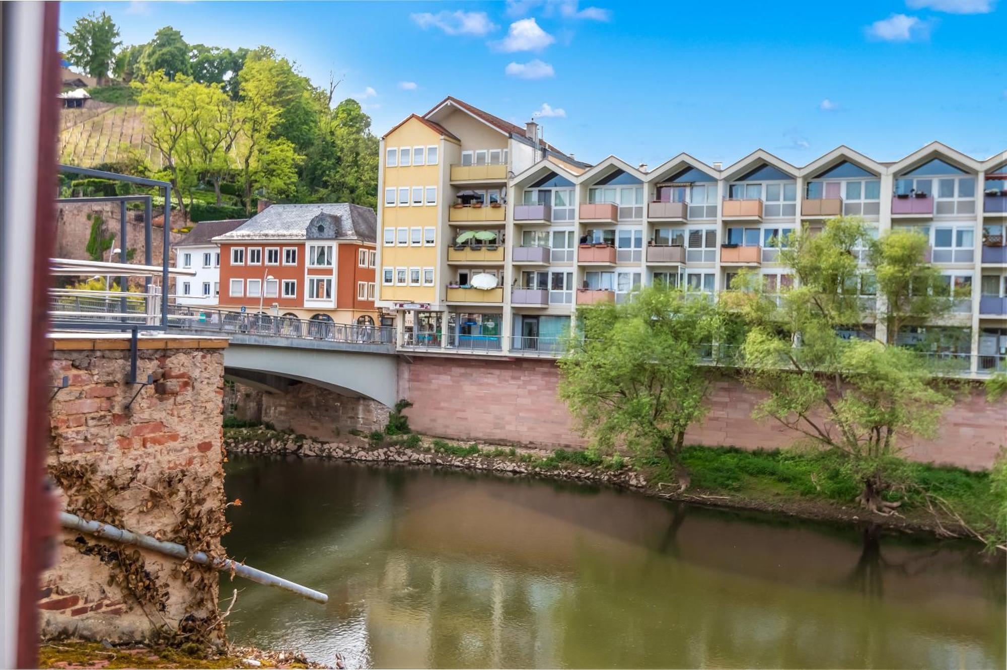 Altstadt Apartment Am Wasser Mit Parkplatz Und Grossem Garten Bad Kreuznach Exterior photo